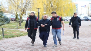 Sivas'ta otopark tartışmasında komşusunu öldüren zanlı tutuklandı 