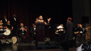 Sivas'ta THM Korosu "Ata'yı Anma" konser verdi