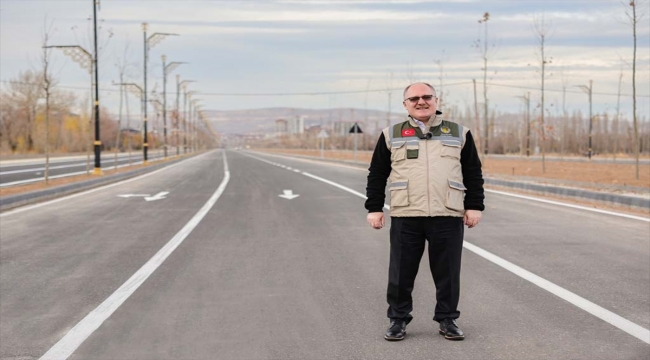 Sivas'ta trafiği rahatlatacak bulvar trafiğe açıldı 