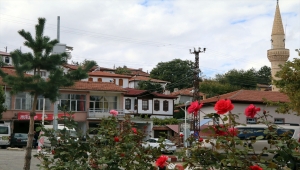 Türkiye'nin en az merkez nüfusuna sahip ilçesi Bayramören'de 476 kişi yaşıyor