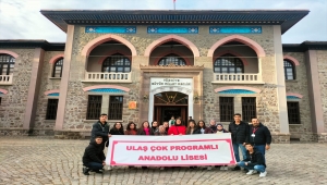 Ulaş'ta lise öğrencileri Ankara'yı gezdi 