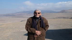 Yamaç paraşütü yapmanın keyfini 76 yaşında çıkardı