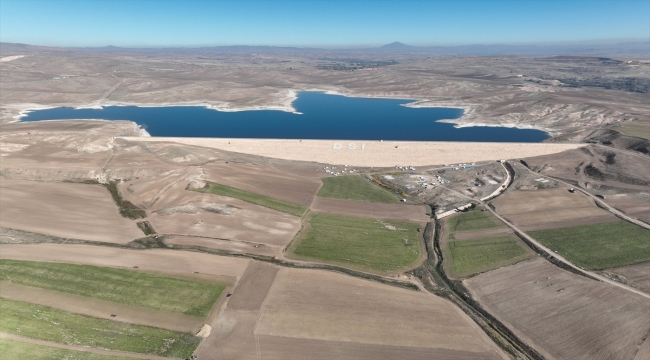 Yıldızeli Navruz Barajı sulaması inşaatında çalışmalar sürüyor 