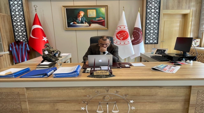 Aksaray Cumhuriyet Başsavcısı Aydemir, AA'nın "Yılın Fotoğrafları" oylamasına katıldı
