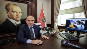 Emniyet Genel Müdürü Aktaş, AA'nın "Yılın Fotoğrafları" oylamasına katıldı