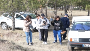 Erasmus öğrencileri 68 yaşındaki "Bay enerji" ile doğayı yeşertiyor