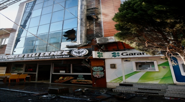 Eskişehir'de bir lokantanın çatısında çıkan yangında hasar meydana geldi 