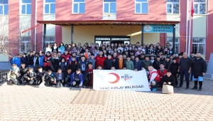 Genç Kızılay Melikgazi Teşkilatı, Sarıoğlan'da öğrencileri bilgilendirdi