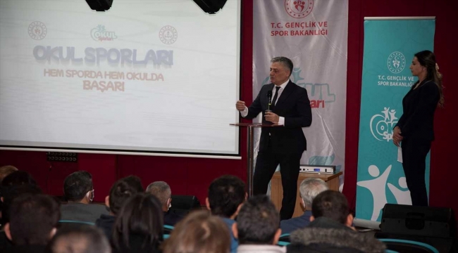 Karaman'da Okul Sporları Planlama ve Değerlendirme toplantısı düzenlendi