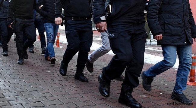 Kayseri'de dolandırıcılıktan yargılanan 4 sanığa hapis cezası