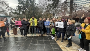 Kayseri'de hayvanseverler sokak hayvanları için bir araya geldi