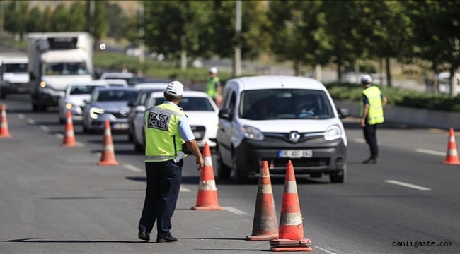 Kayseri'de kasımda 13 bin 236 sürücüye idari para cezası kesildi