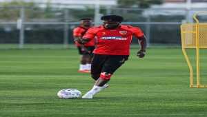 Kayserispor Antalya'da topbaşı yaptı