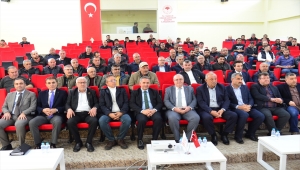 Kırşehir'de çiftçiler sözleşmeli besicilik konusunda bilgilendirildi