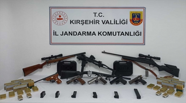 Kırşehir'de ruhsatsız silah operasyonunda 2 şüpheli yakalandı