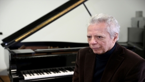 Maestro Rengim Gökmen'e altın madalya