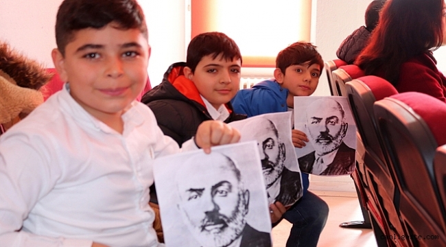 Mehmet Akif Ersoy Kayseri'de anıldı 