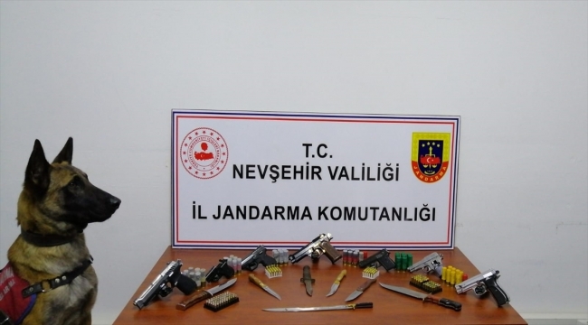 Nevşehir'de çok sayıda ruhsatsız tabanca ele geçirildi