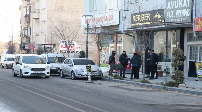 Nevşehir'de tüfekle havaya ateş açıp polise direnen şüpheliyi İl Emniyet Müdürü ikna etti
