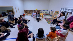 Öğretmenlere, çocuklara matematiği oyunla sevdirmenin yollarını anlatıyorlar 
