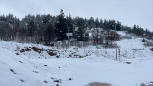 Sivas'ta Geminbeli Geçidi'nde kar yağışı etkili oldu