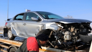 Sivas'ta trafik kazalarında 1 kişi öldü, 4 kişi yaralandı