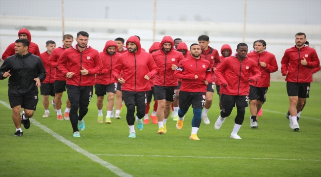 Sivasspor hazırlıklarına Antalya'da devam ediyor