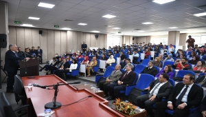 Vali Çiçek ve Başkan Büyükkılıç insan hakları konferansına katıldı