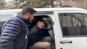 Yenilik Partisi Genel Başkanı Yılmaz'a bıçakla saldıran şüpheli adliyeye sevk edildi